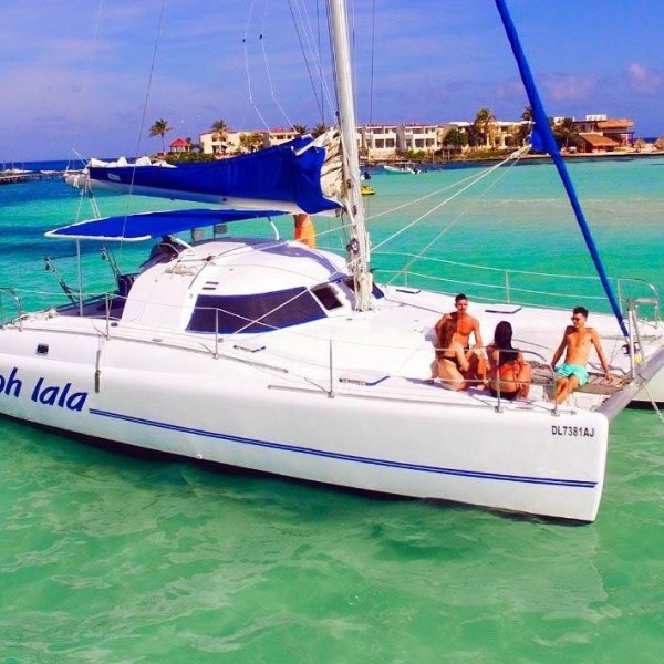 a small boat in a body of water