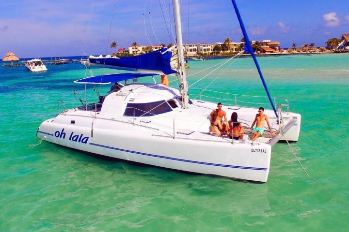 a small boat in a body of water