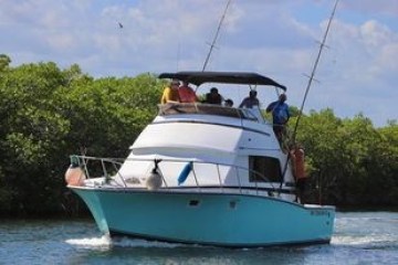 a small boat in a body of water